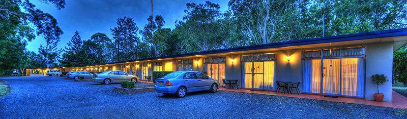 Seasons Country Motel